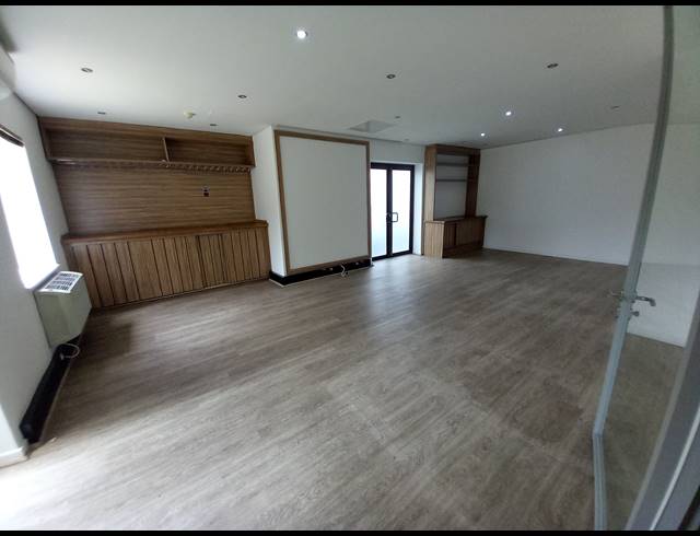 529M² OFFICE TO LET IN BRYANSTON